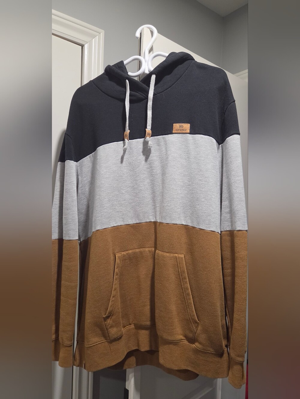 tentree Colorblock Pullover Hoodie in Black, Gray & Brown